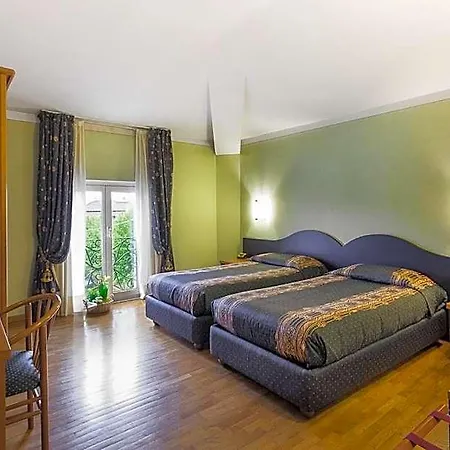 Hotel Gambara Hotel 3*
