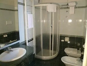 Hotel Gambara Hotel